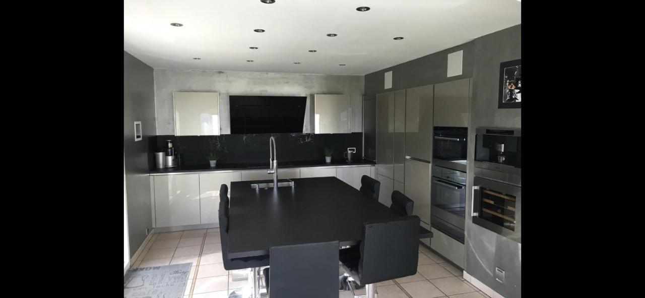 B&B Les Plantees Gorgier Bagian luar foto